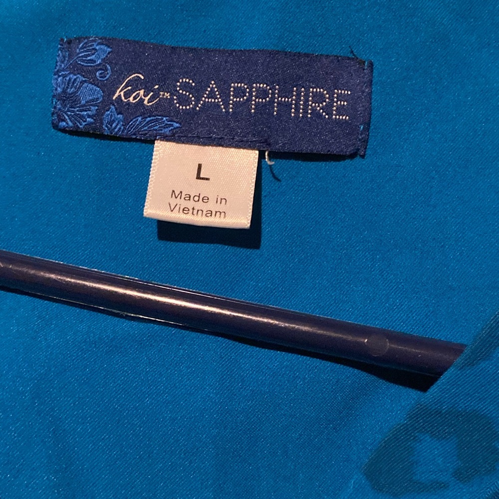 Koi scrub top